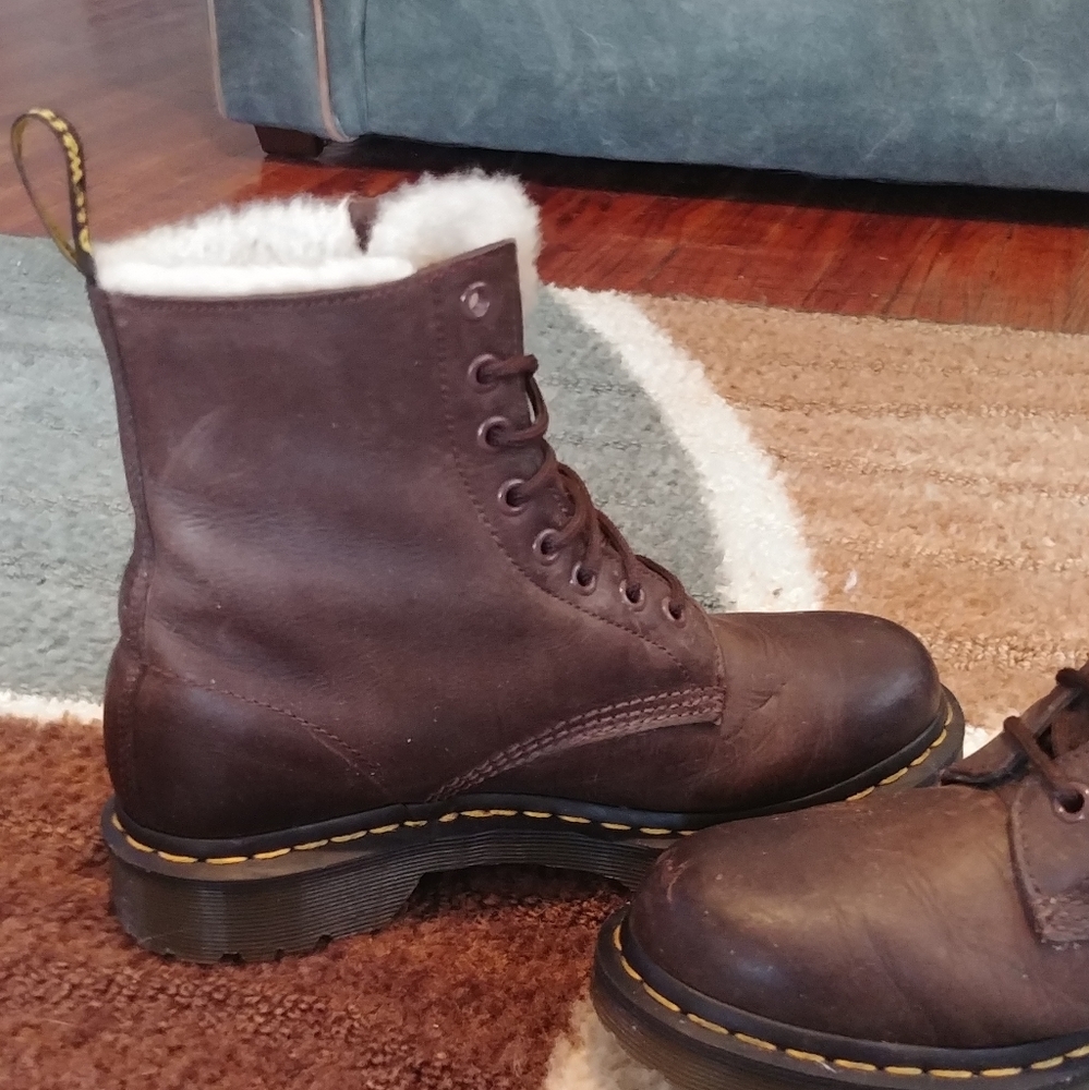 Dr. Martens Fur lined brown boots